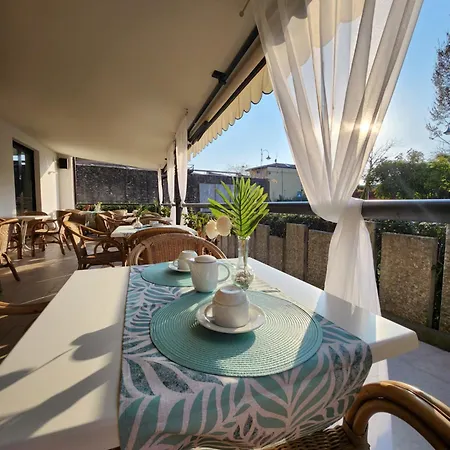 Hotel Marina Torri Del Benaco