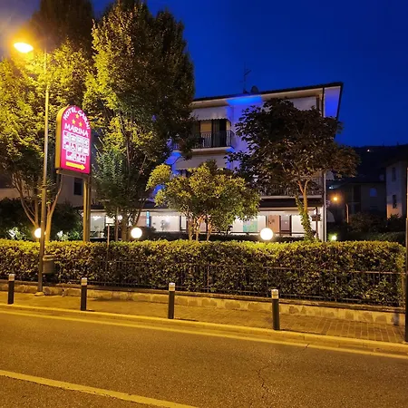 玛莉娜酒店 3* 托里德尔贝纳科
