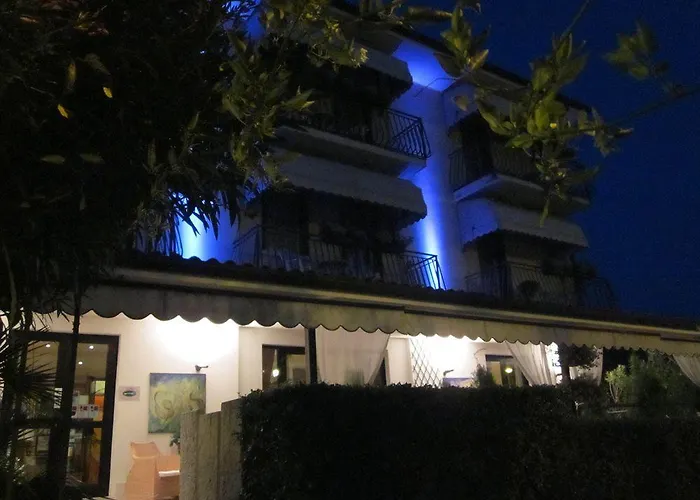 Marina Hotel Torri Del Benaco