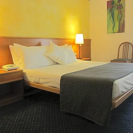 Marina Hotel Torri Del Benaco