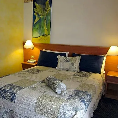 Marina 3* Торри-дель-Бенако