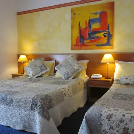 Marina Hotel 3*