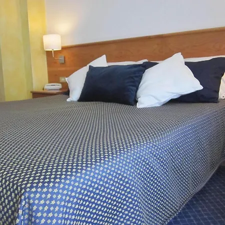 Marina Hotel