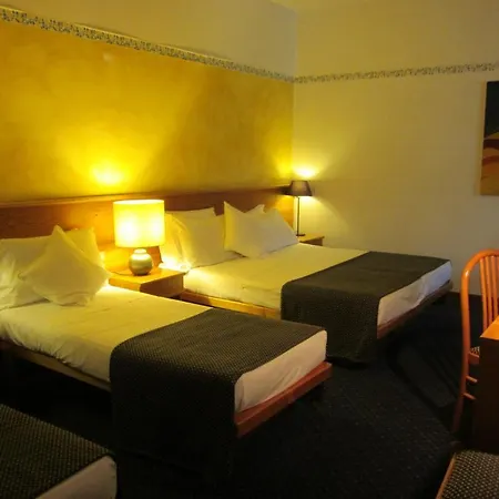 Marina Hotel