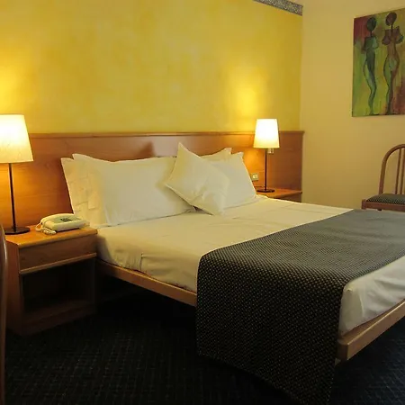 Marina Hotel 3*