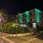 Marina ホテル 3*