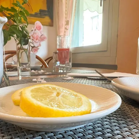 Marina Ξενοδοχείο Torri Del Benaco