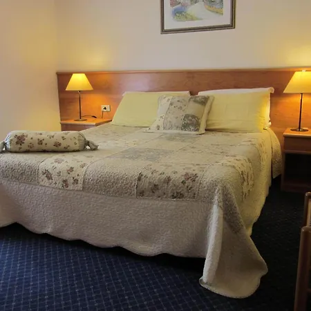 Marina Ξενοδοχείο Torri Del Benaco